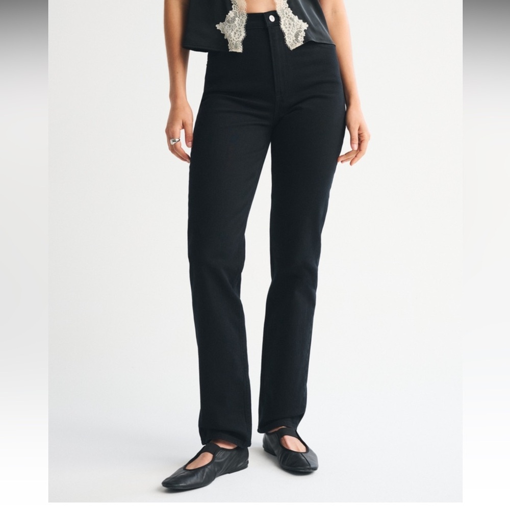 Women's Abercrombie Ultra High Rise 90s Straight Jean